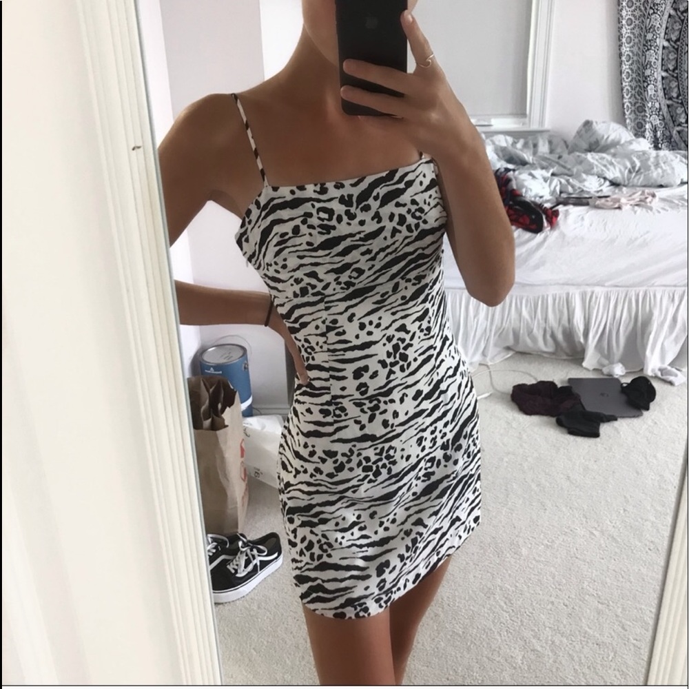 black&white printed dress